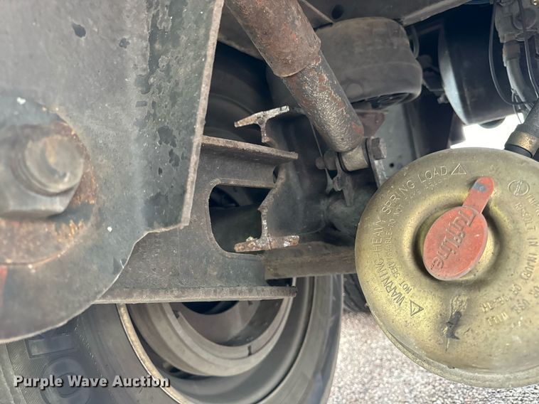 image for item DV5869 2014 Stoughton  AVW-535T-S-C-AR dry van trailer