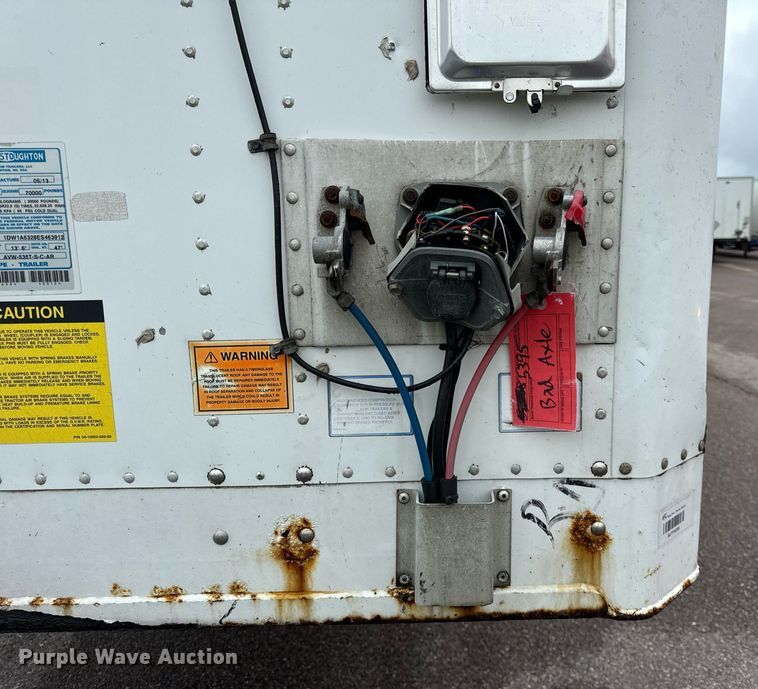 image for item DV5869 2014 Stoughton  AVW-535T-S-C-AR dry van trailer