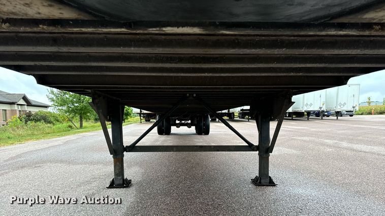 image for item DV5869 2014 Stoughton  AVW-535T-S-C-AR dry van trailer