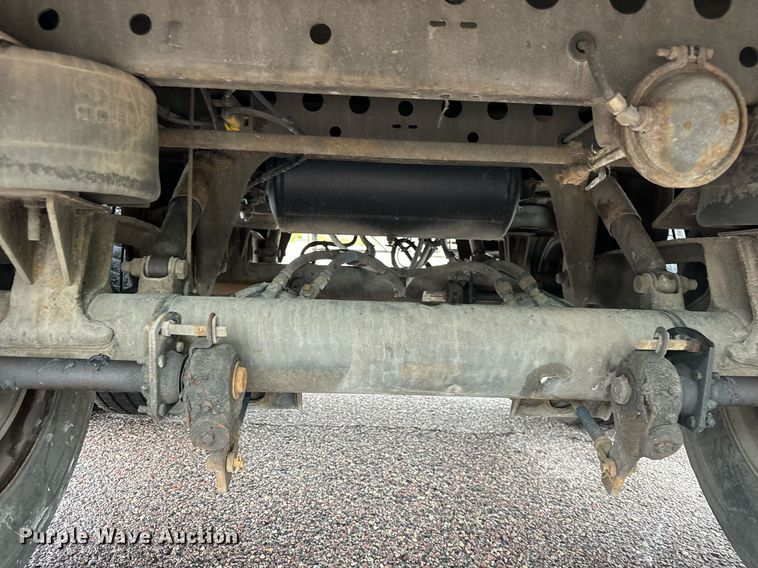 image for item DV5869 2014 Stoughton  AVW-535T-S-C-AR dry van trailer