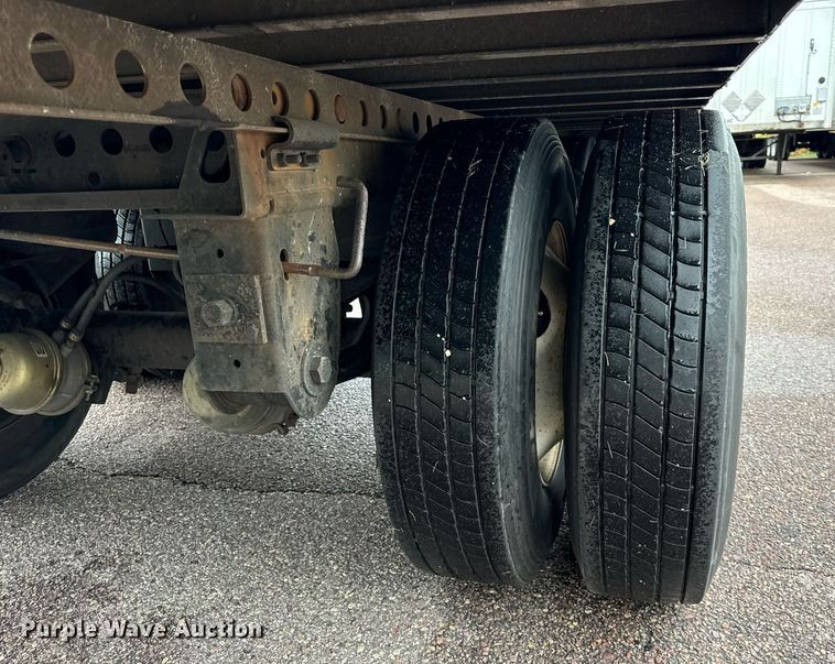 image for item DV5869 2014 Stoughton  AVW-535T-S-C-AR dry van trailer