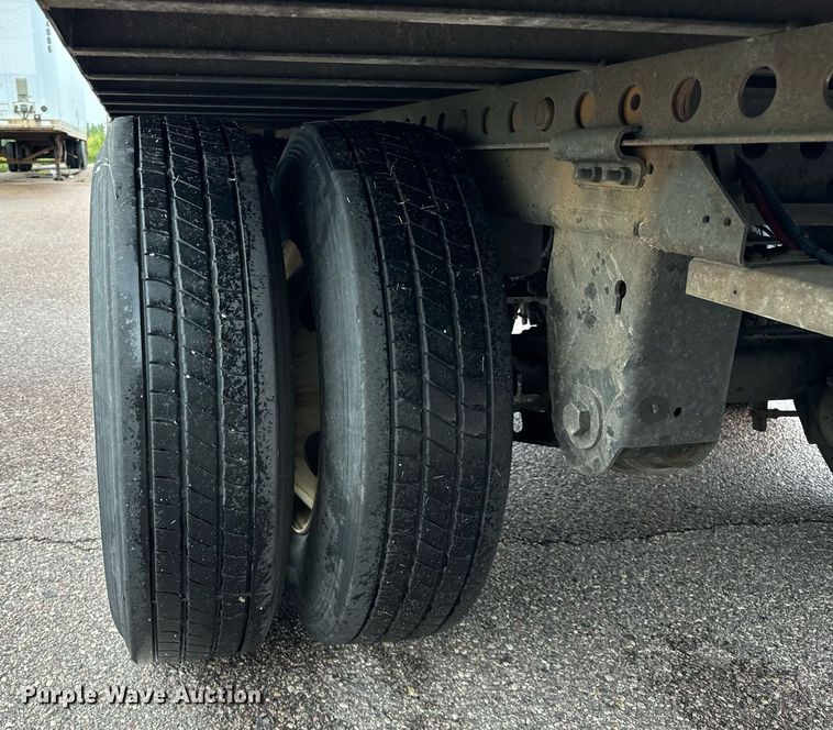 image for item DV5869 2014 Stoughton  AVW-535T-S-C-AR dry van trailer