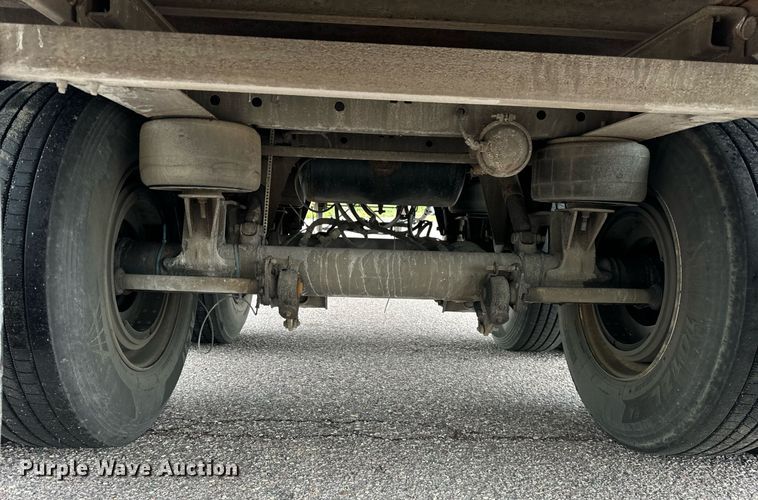 image for item DV5870 2013 Stoughton  AVW-535T-S-C-AR dry van trailer