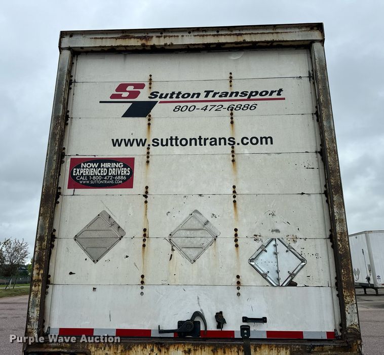 image for item DV5870 2013 Stoughton  AVW-535T-S-C-AR dry van trailer
