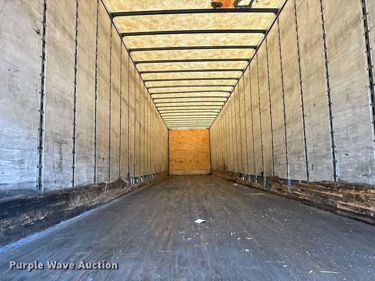 image for item DV5870 2013 Stoughton  AVW-535T-S-C-AR dry van trailer