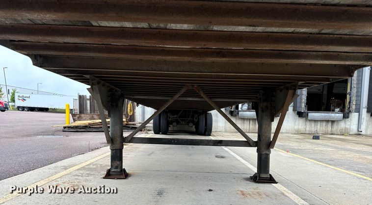 image for item DV5871 2007 Stoughton AVW484T-S-C dry van trailer