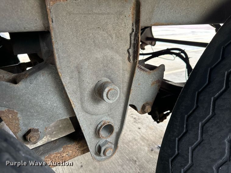 image for item DV5871 2007 Stoughton AVW484T-S-C dry van trailer