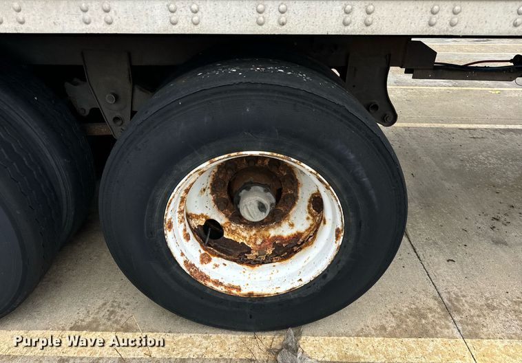 image for item DV5871 2007 Stoughton AVW484T-S-C dry van trailer