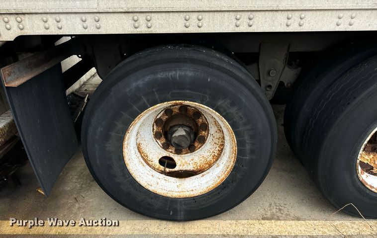 image for item DV5871 2007 Stoughton AVW484T-S-C dry van trailer