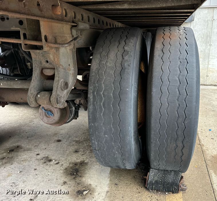 image for item DV5871 2007 Stoughton AVW484T-S-C dry van trailer