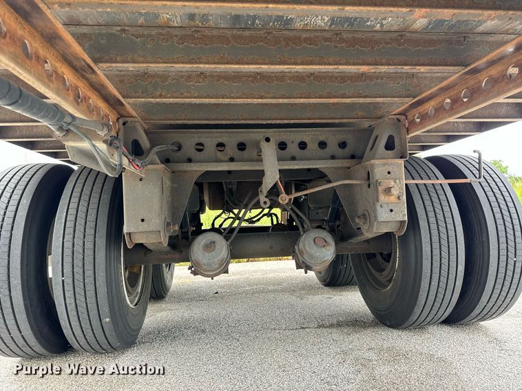 image for item DV5872 2013 Stoughton  AVW-485T-S-C-AR dry van trailer