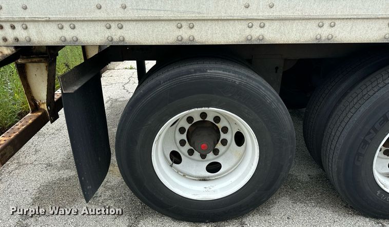 image for item DV5872 2013 Stoughton  AVW-485T-S-C-AR dry van trailer