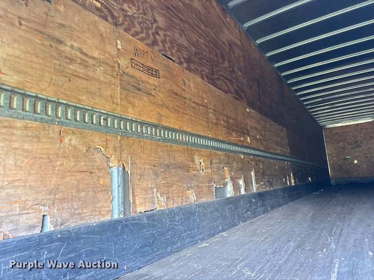 image for item DV5876 2002 Stoughton  AVW-485T-S-C-AR dry van trailer