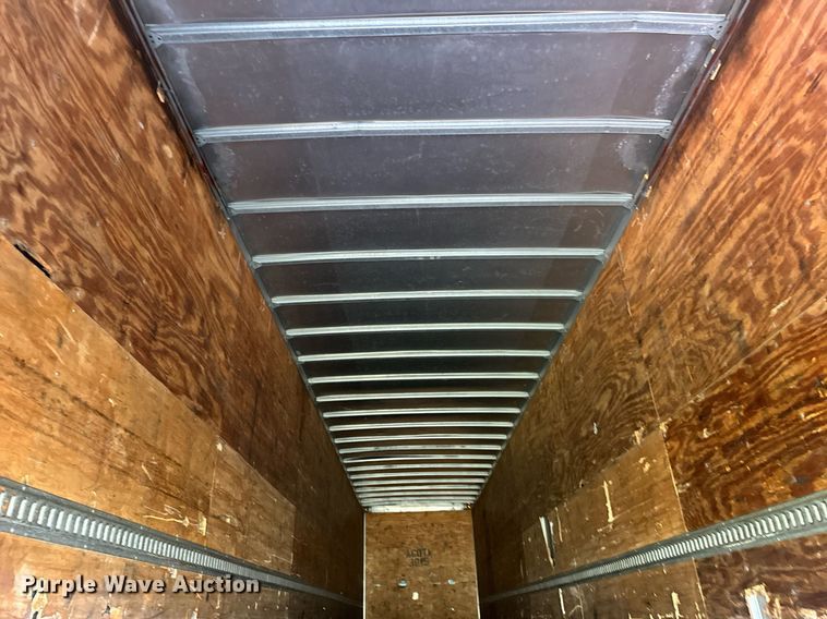 image for item DV5876 2002 Stoughton  AVW-485T-S-C-AR dry van trailer