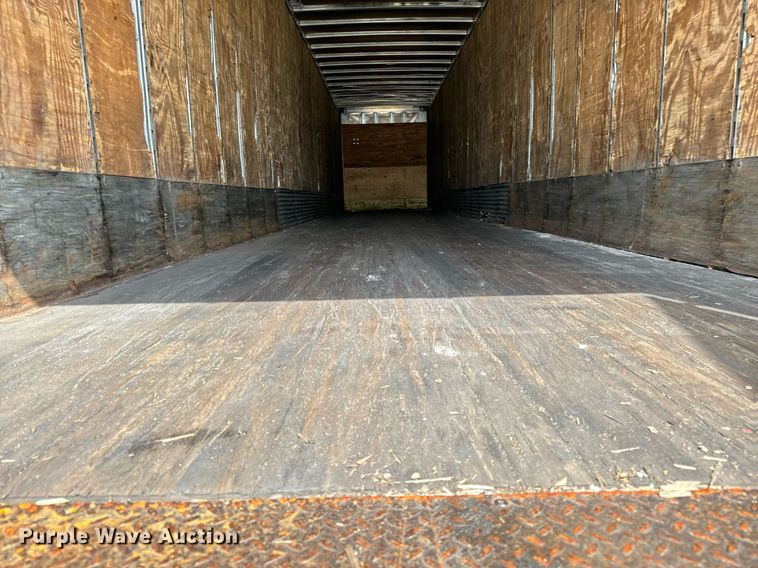 image for item DV5878 2005 Stoughton  AVW-535T-S-C-AR dry van trailer