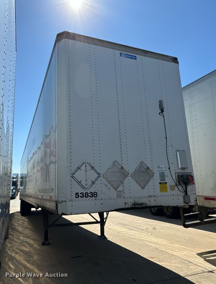 image for item DV5881 2013 Stoughton  AVW-535T-S-C-AR dry van trailer