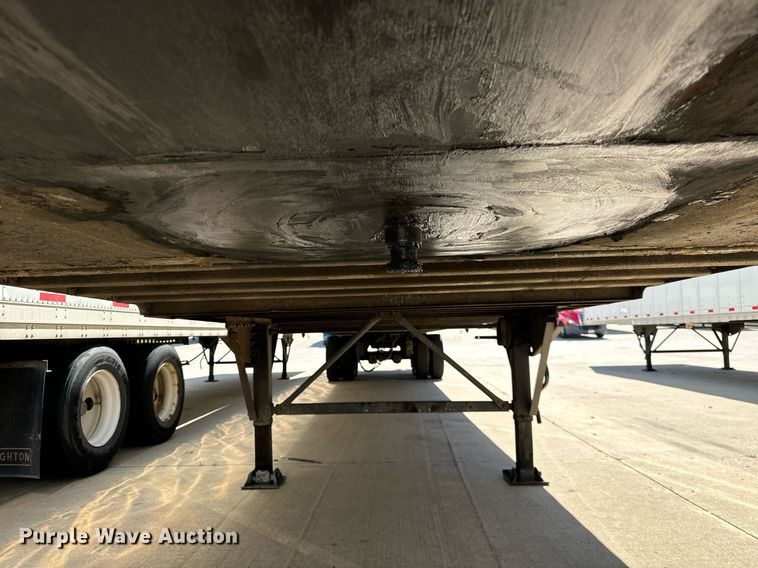 image for item DV5881 2013 Stoughton  AVW-535T-S-C-AR dry van trailer