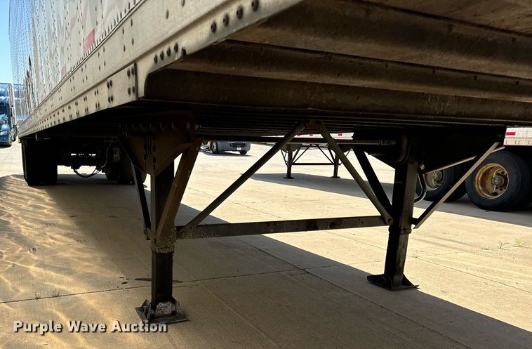 image for item DV5881 2013 Stoughton  AVW-535T-S-C-AR dry van trailer