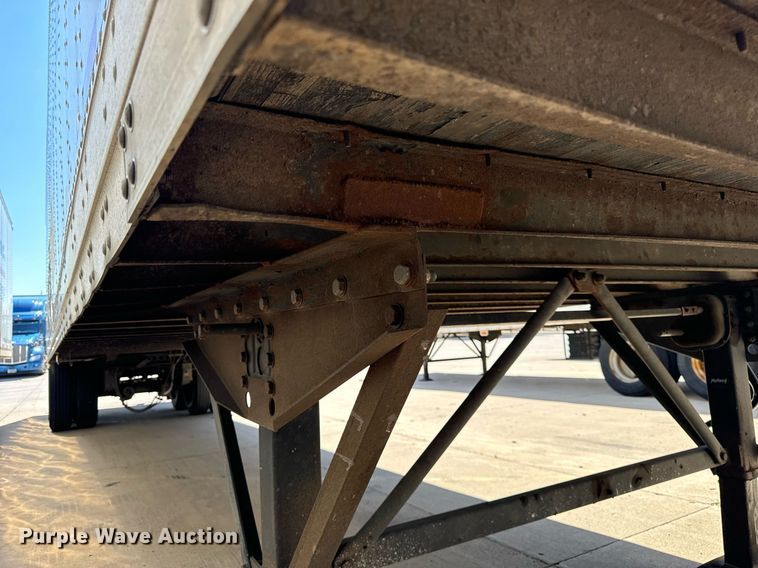 image for item DV5881 2013 Stoughton  AVW-535T-S-C-AR dry van trailer