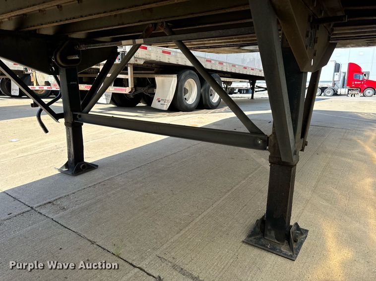 image for item DV5881 2013 Stoughton  AVW-535T-S-C-AR dry van trailer