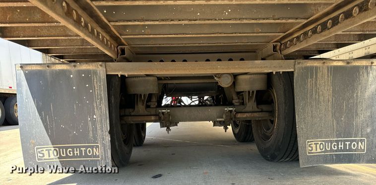 image for item DV5881 2013 Stoughton  AVW-535T-S-C-AR dry van trailer