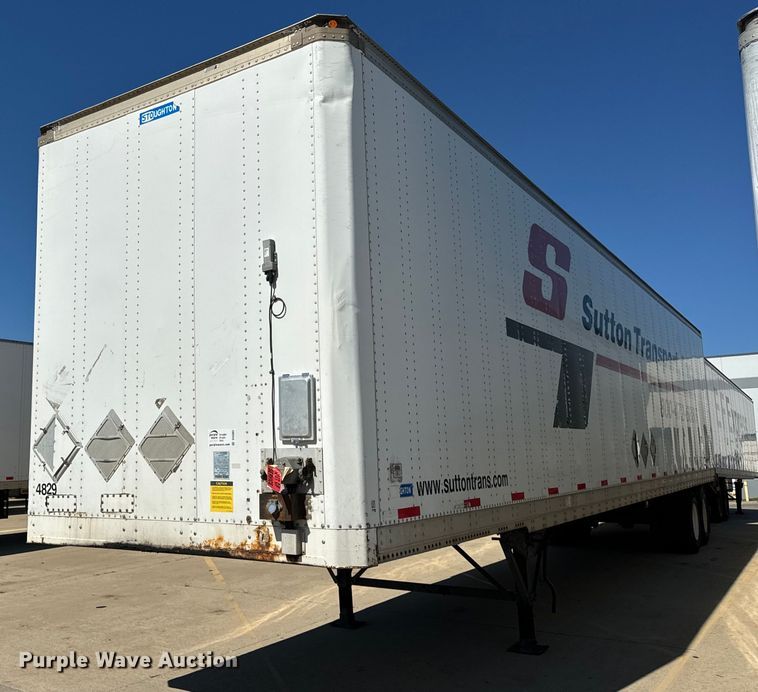image for item DV5882 2013 Stoughton AVW-485T-S-C-AR dry van trailer