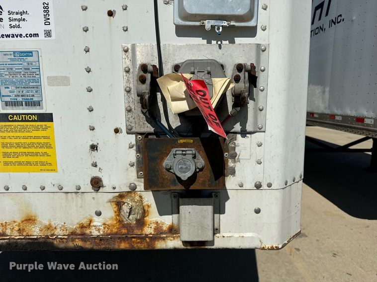 image for item DV5882 2013 Stoughton AVW-485T-S-C-AR dry van trailer