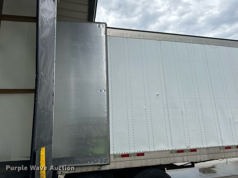 image for item DV5883 2004 Great Dane  7411TP-101AL Dry van trailer