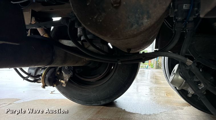 image for item DV5883 2004 Great Dane  7411TP-101AL Dry van trailer