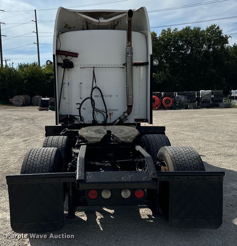 image for item DV5918 2007 Kenworth  T600 semi truck