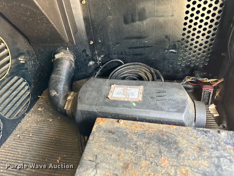 image for item DV5918 2007 Kenworth  T600 semi truck