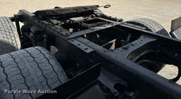 image for item DV5918 2007 Kenworth  T600 semi truck