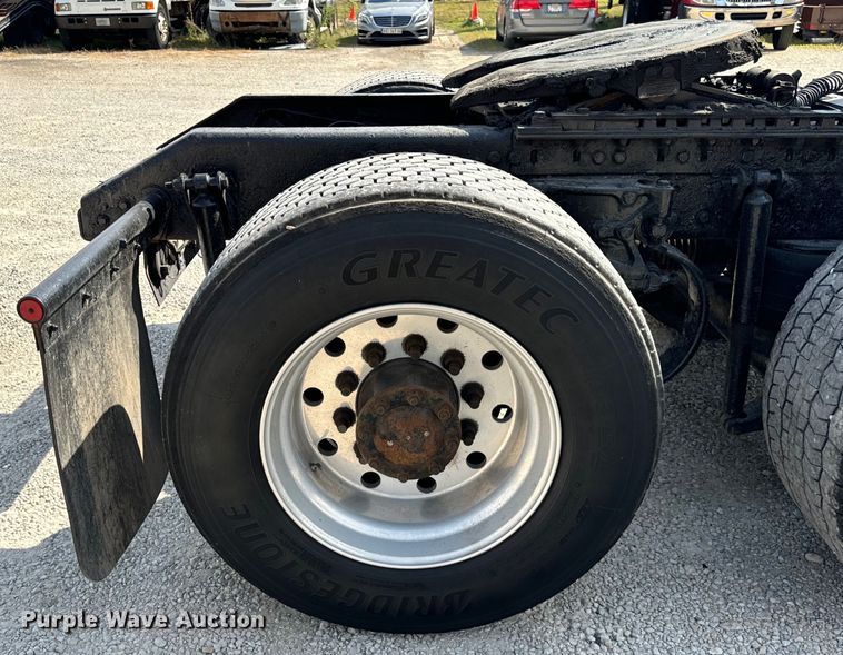 image for item DV5918 2007 Kenworth  T600 semi truck