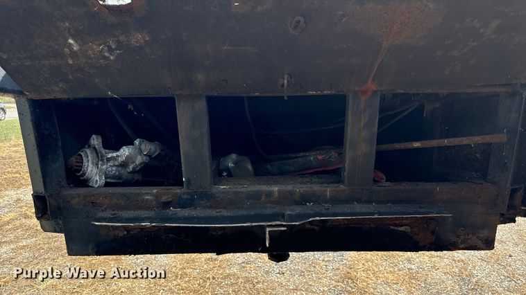 image for item DV5921 1997 Bear  Boar car carrier