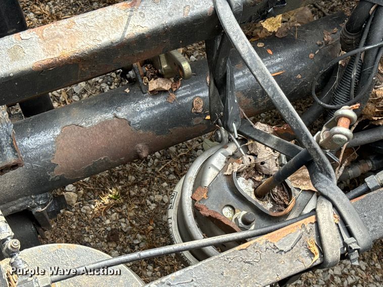 image for item DV5921 1997 Bear  Boar car carrier