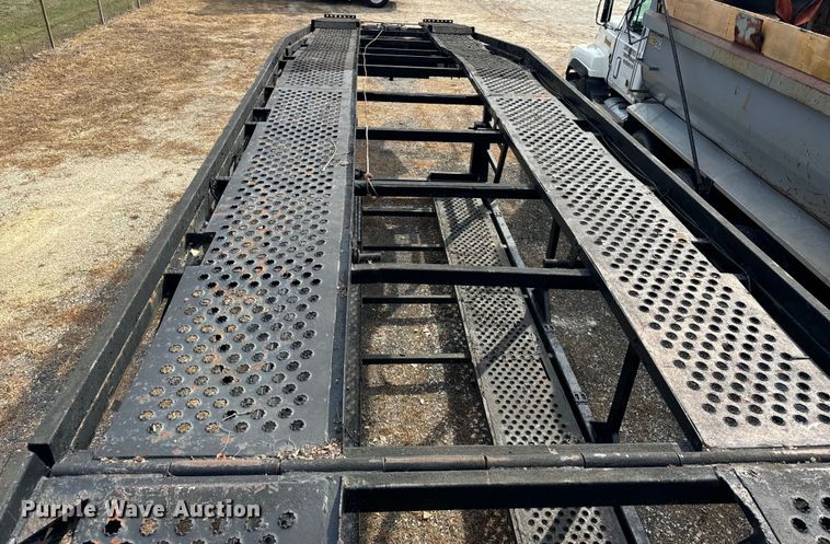 image for item DV5921 1997 Bear  Boar car carrier