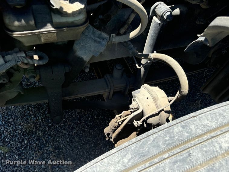 image for item DX1482 2014 Freightliner Cascadia semi truck