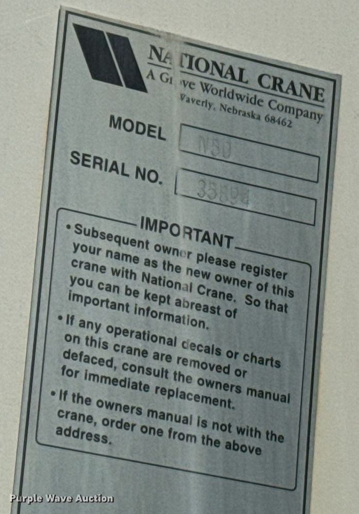 image for item EE7562 2004 GMC 7500 grapple crane truck