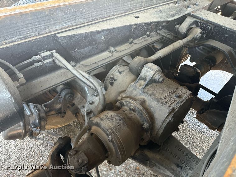 image for item EE7563 2007 Mack dump truck