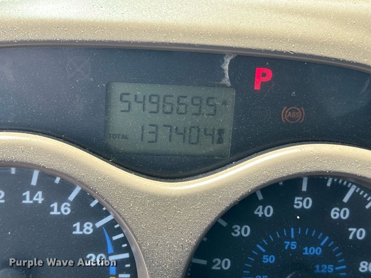 image for item EE7563 2007 Mack dump truck