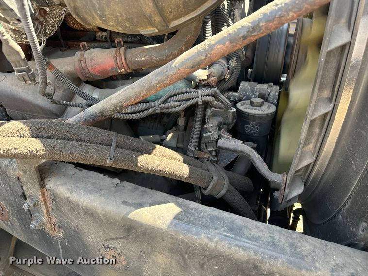 image for item EE7563 2007 Mack dump truck