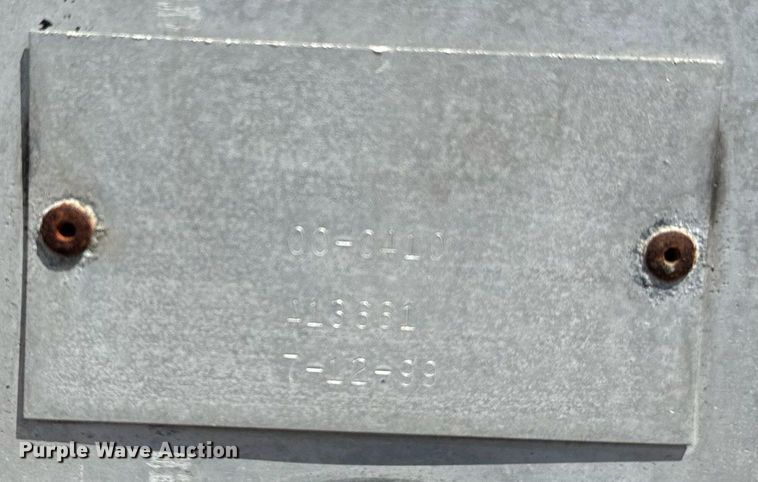 image for item EE7564 2000 Mack dump truck