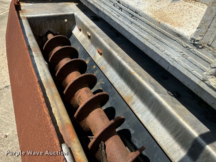 image for item EE7564 2000 Mack dump truck