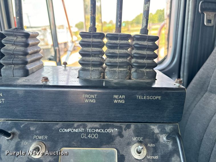 image for item EE7564 2000 Mack dump truck