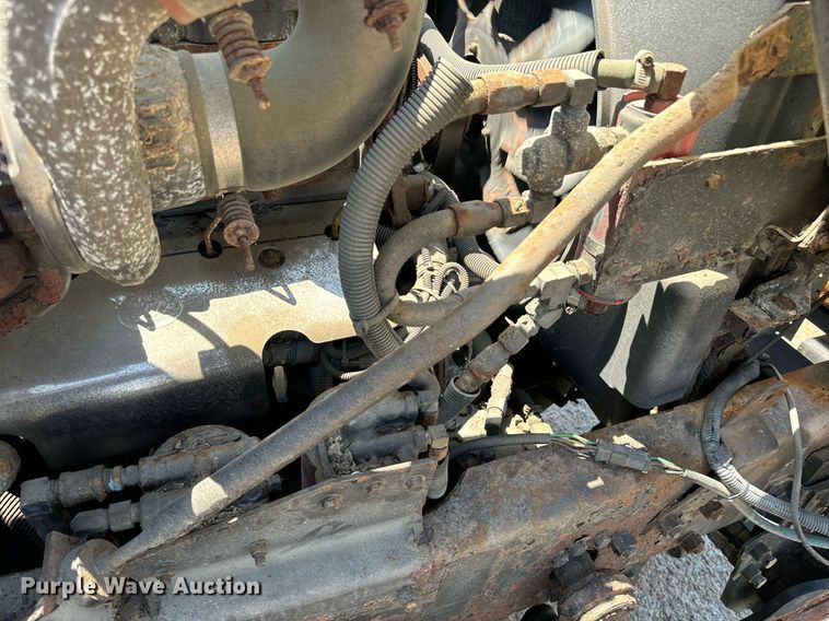 image for item EE7564 2000 Mack dump truck