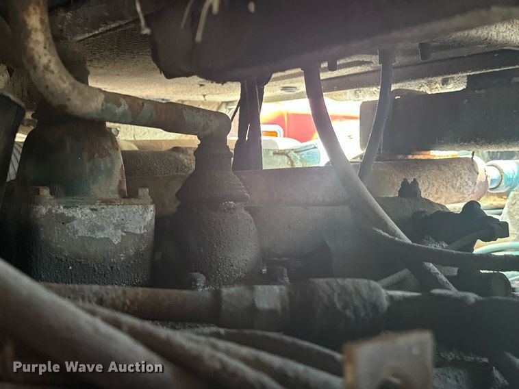 image for item EE7565 1987 Mack ready mix truck