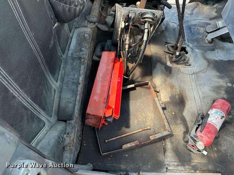 image for item EE7565 1987 Mack ready mix truck