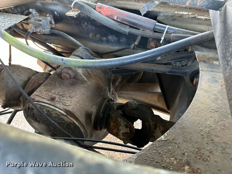 image for item EE7565 1987 Mack ready mix truck