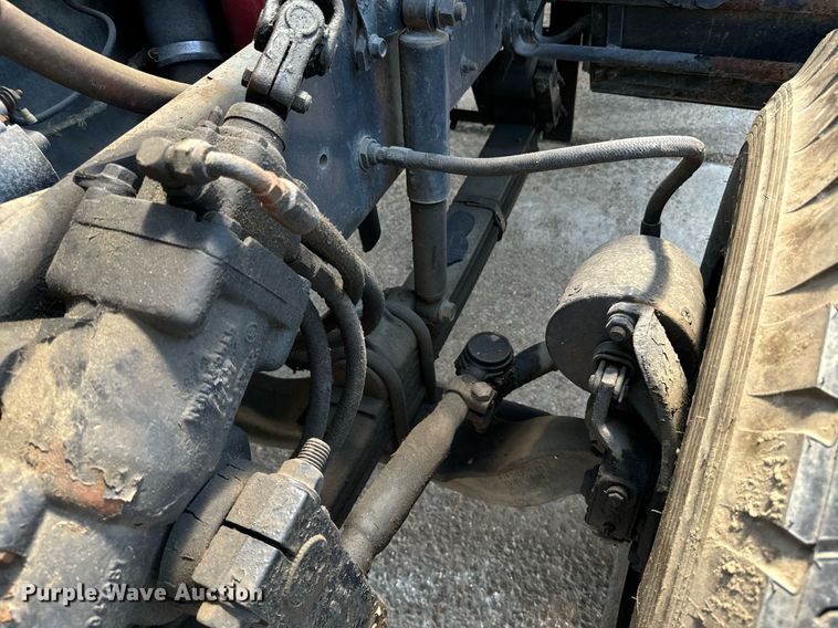 image for item EE7565 1987 Mack ready mix truck