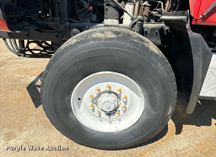 image for item EE7566 1997 Mack ready mix truck